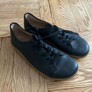 Vivobarefoot Shoes Women's 42L Black Leather Addis Barefoot Sneakers